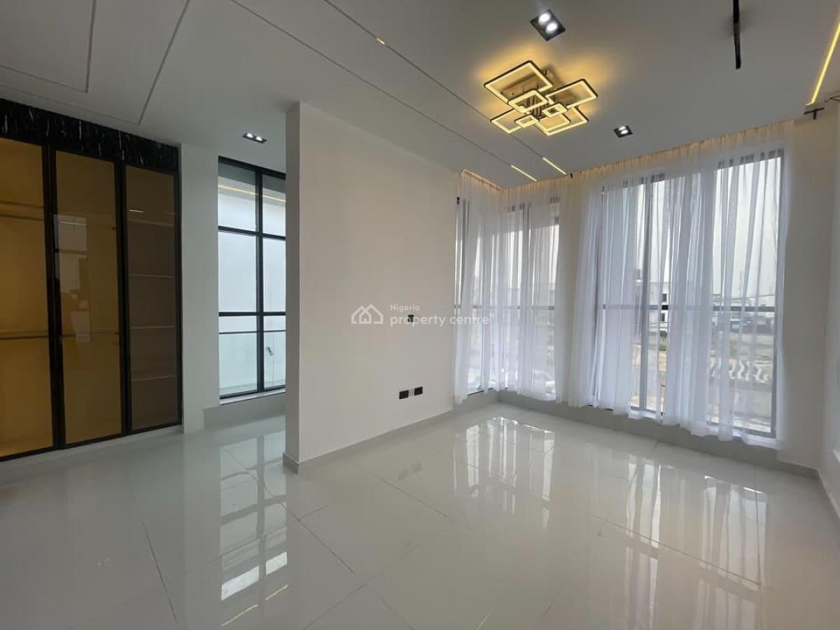 5 Bedroom Fully Detached House in Lekki, Ikota, Lekki, Lagos, Detached Duplex for Sale