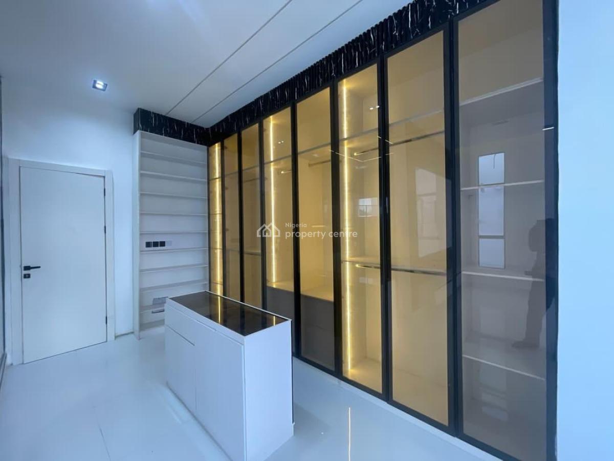 5 Bedroom Fully Detached House in Lekki, Ikota, Lekki, Lagos, Detached Duplex for Sale