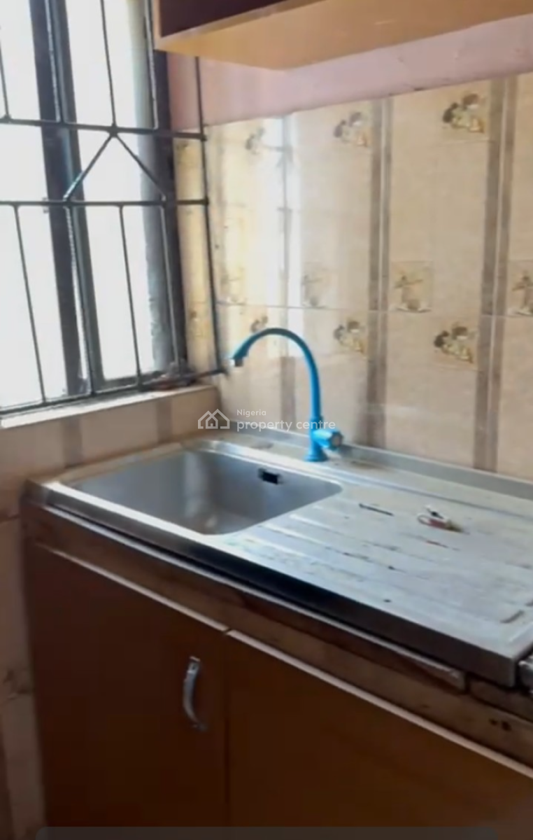 Three Bedroom Bungalow, Mowe Town, Ogun, House for Sale