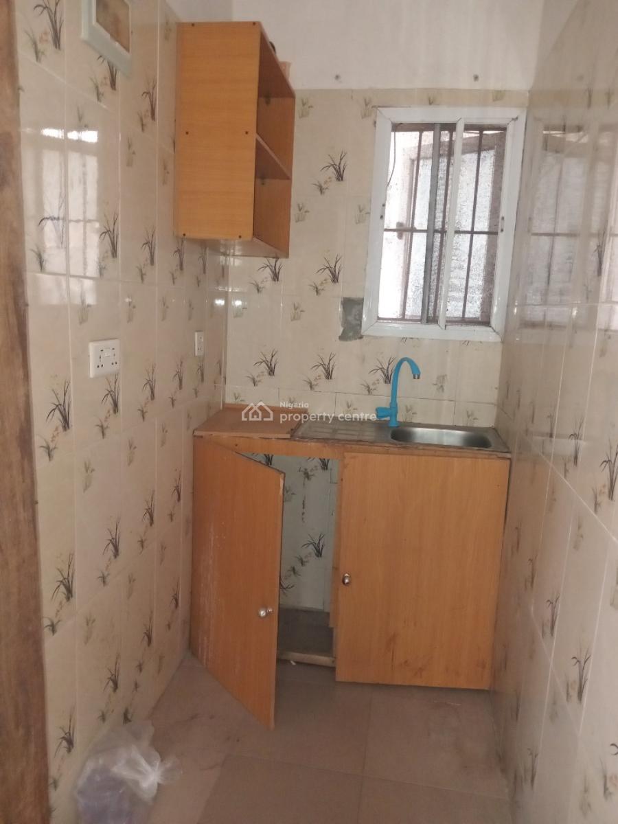 Spacious Single Room Self-contain Upstairs, Atlantic Nominee Layout Estate General Paint, Ajah, Lagos, Self Contain (single Rooms) for Rent