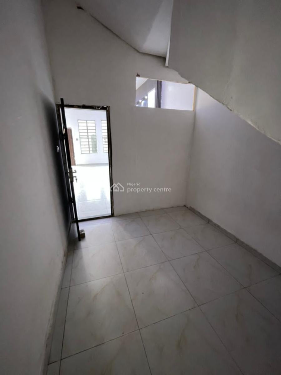 Spacious 1 Room Studio Apartment on The Ground Floor, Chevyview Estate, Chevron Drive, Lekki, Lagos, Self Contain (single Rooms) for Rent