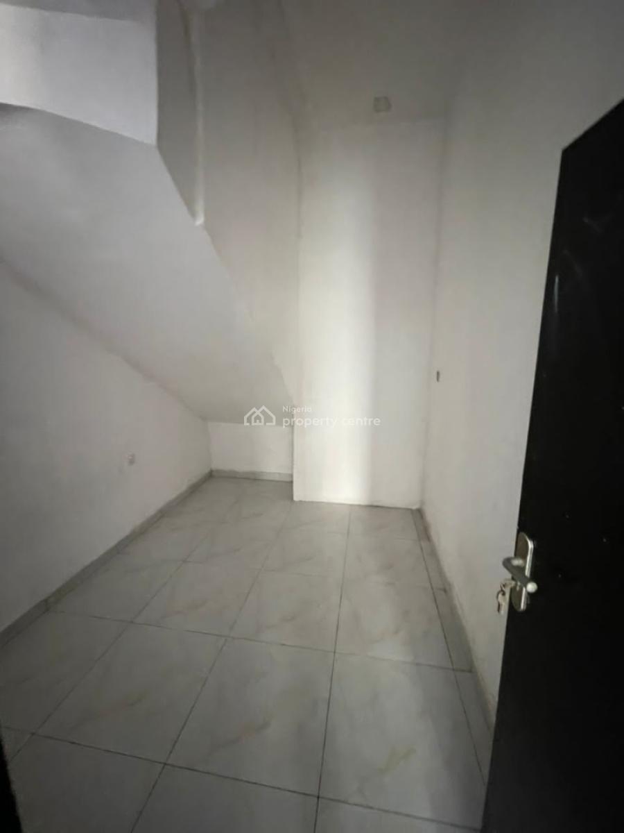 Spacious 1 Room Studio Apartment on The Ground Floor, Chevyview Estate, Chevron Drive, Lekki, Lagos, Self Contain (single Rooms) for Rent