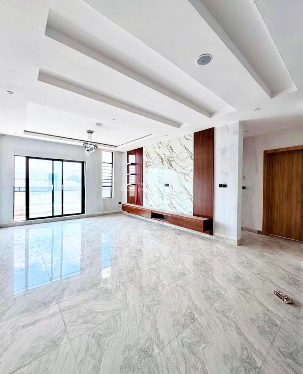 1 Bedroom Apartment with Elevator and Pool, Ikota, Lekki, Lagos, Flat / Apartment for Sale