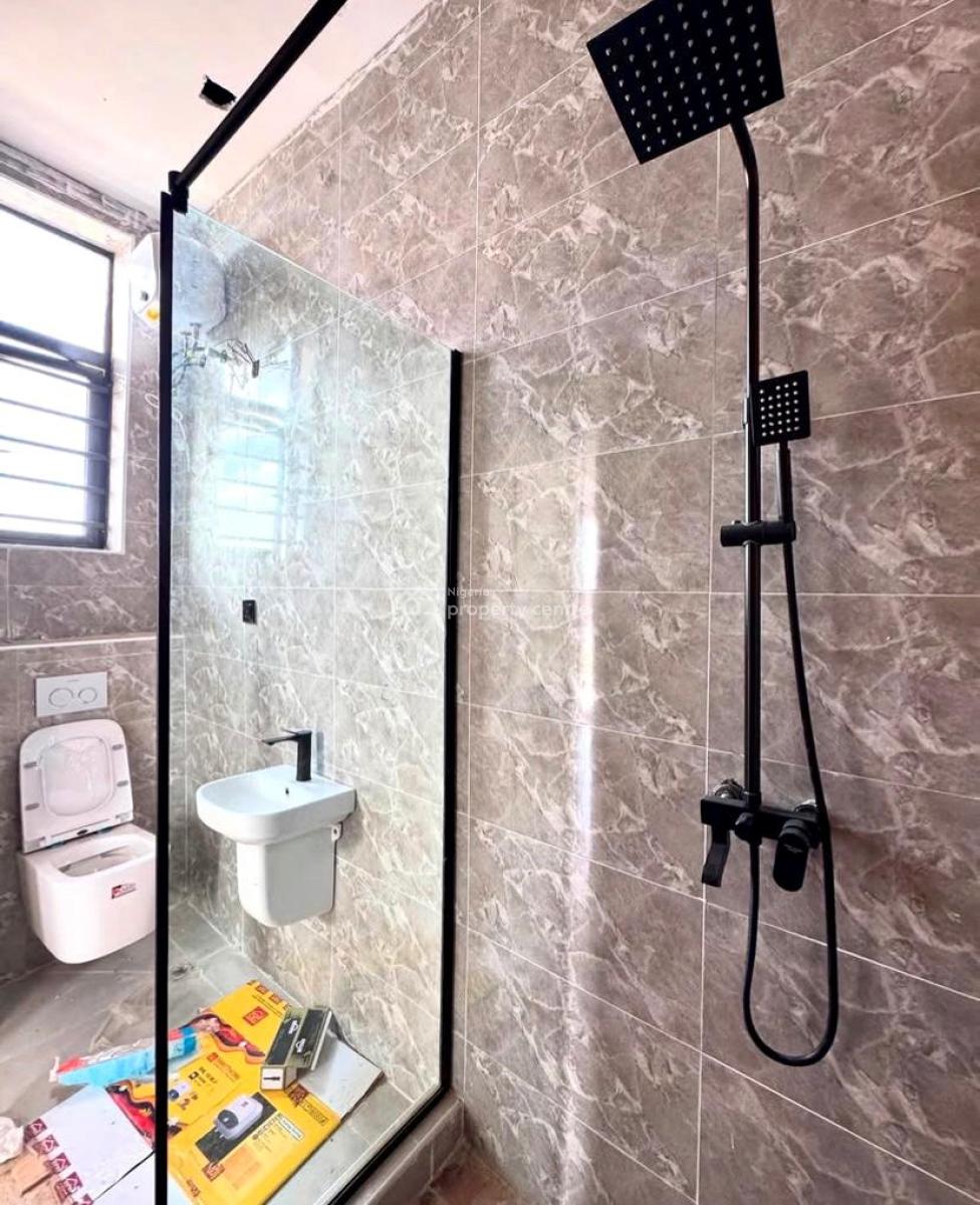 1 Bedroom Apartment with Elevator and Pool, Ikota, Lekki, Lagos, Flat / Apartment for Sale