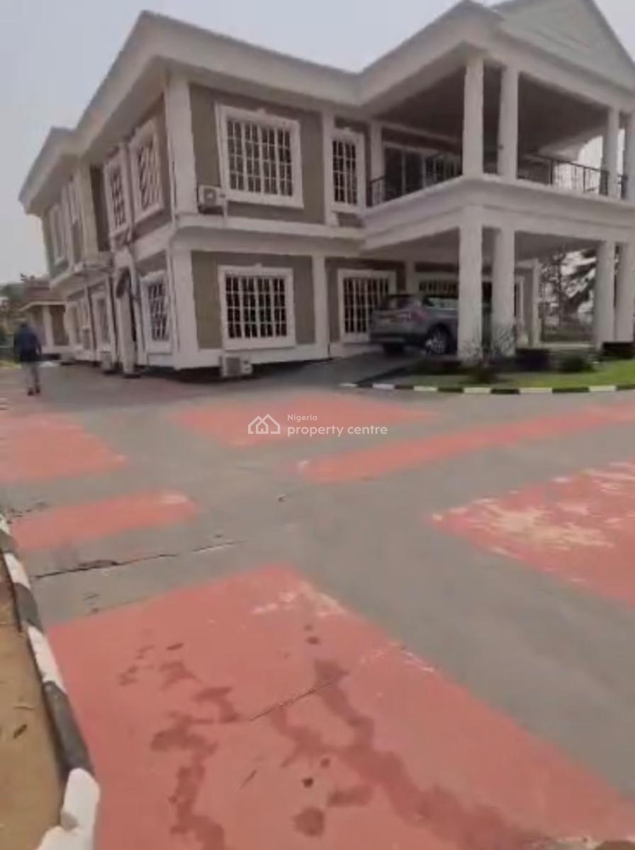 Luxury 7bedroom, Amen Estate Phase 1, Lekki, Lagos, Detached Duplex for Sale