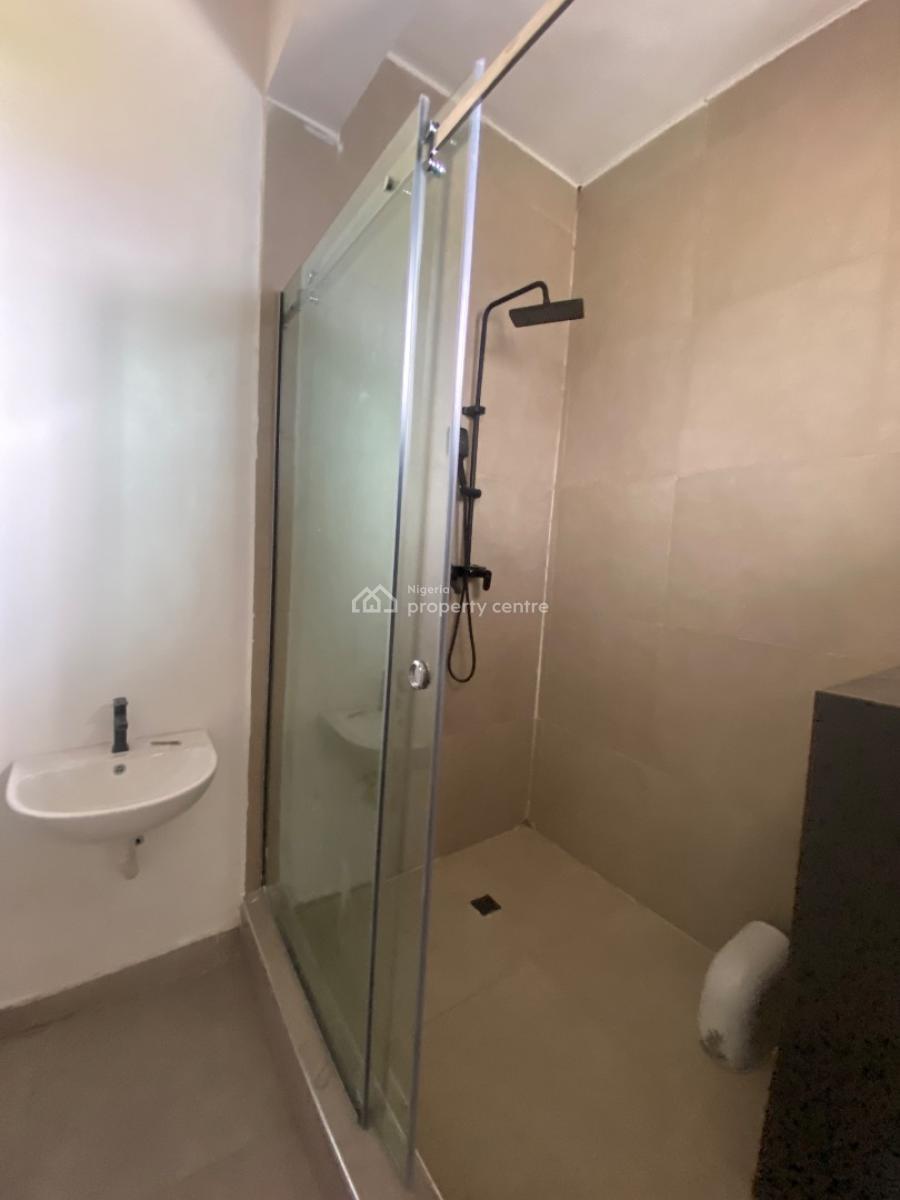 Luxuriously Very Spacious Functional Three Bedroom Apartments and a Bq, Salem Ikate, Ikate, Lekki, Lagos, Flat / Apartment for Sale