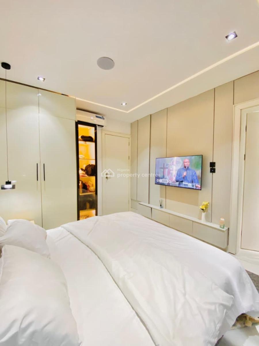 Luxury 2 Bedroom Apartment with Pool Gym and Play Area, Lekki Phase 1, Lekki, Lagos, Flat / Apartment Short Let