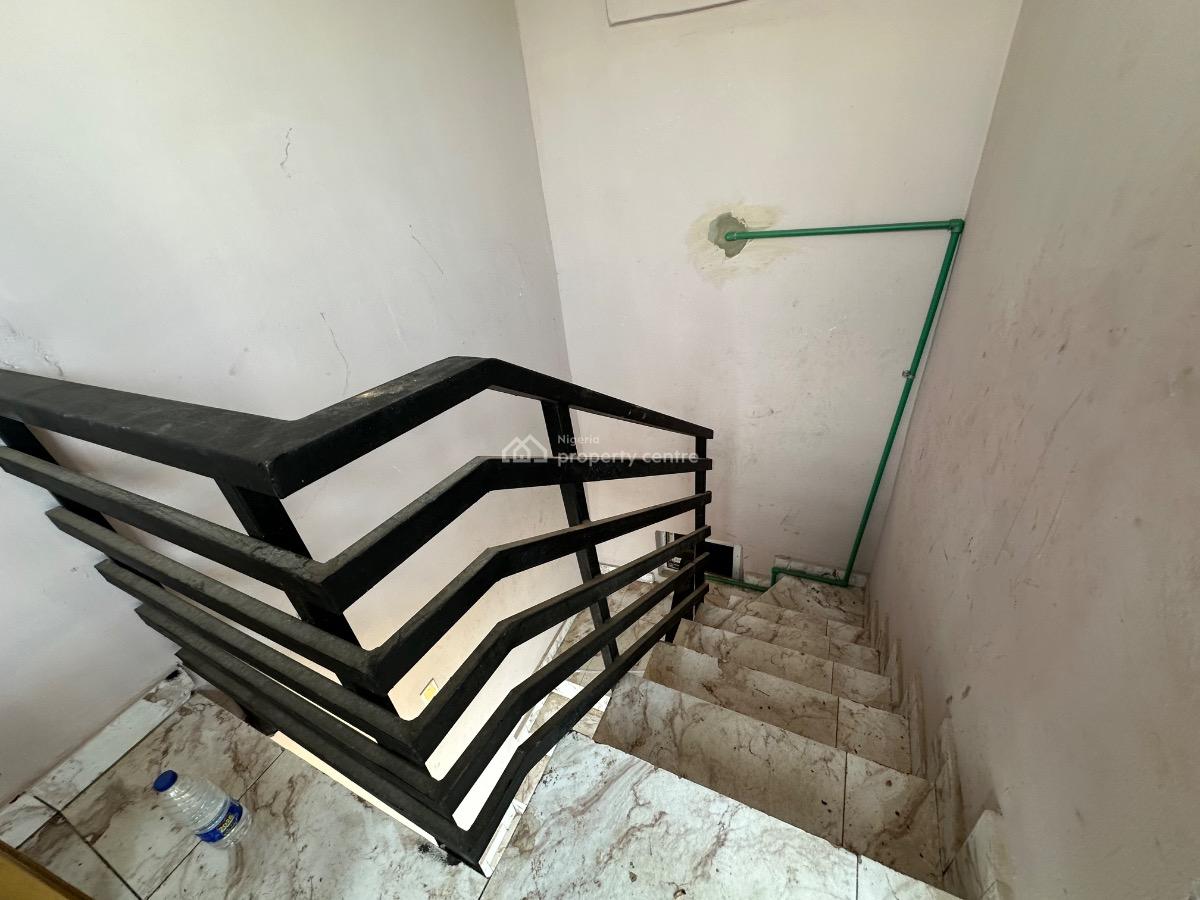 Very Sweet and Lovable Dope Mini Flat Upstairs, All Saint Estate, Ogombo, Ajah, Lagos, Mini Flat (room and Parlour) for Rent