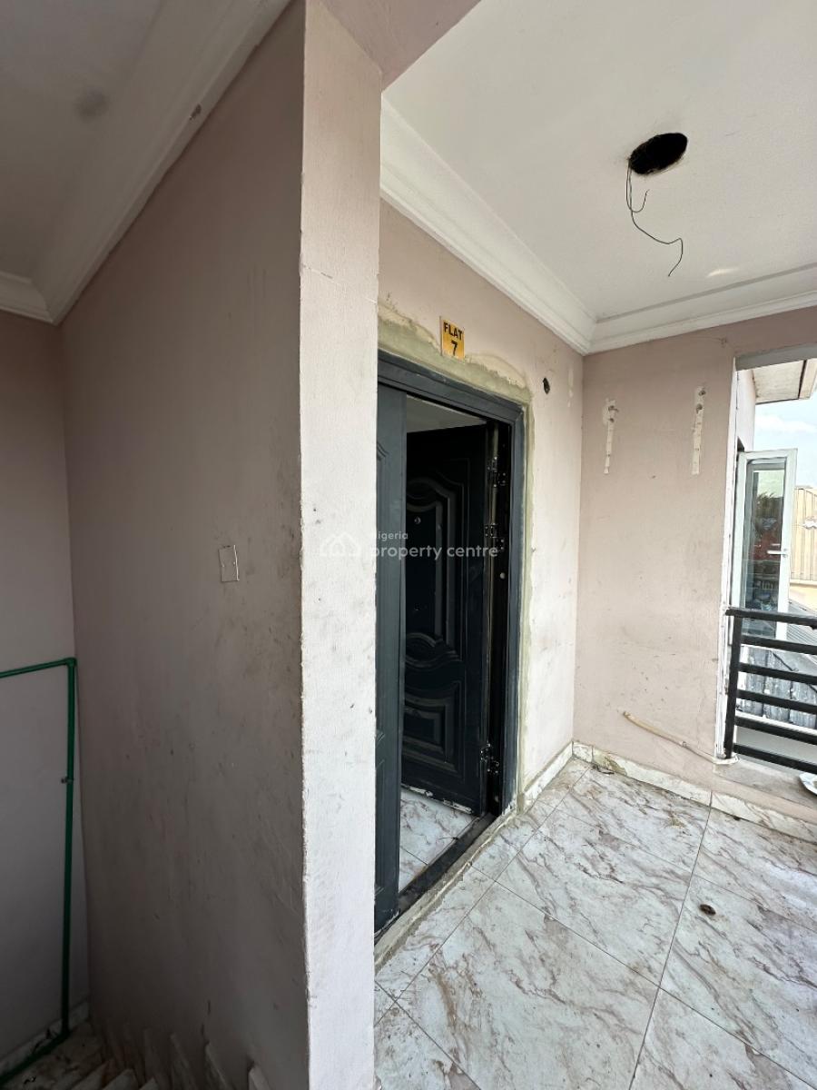 Very Sweet and Lovable Dope Mini Flat Upstairs, All Saint Estate, Ogombo, Ajah, Lagos, Mini Flat (room and Parlour) for Rent