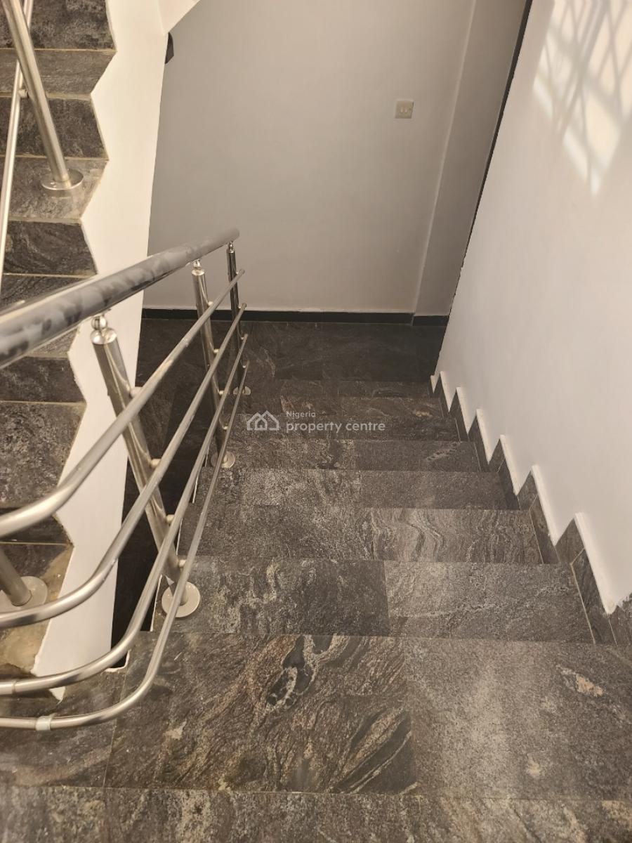 Relatively New and Modern 5 Bedrooms Fully Detached Duplex, Off Emmanuel Keshi Street, Gra Phase 2, Magodo, Lagos, Detached Duplex for Rent