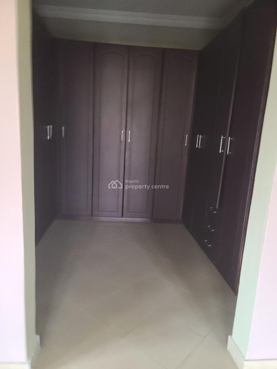 Relatively New and Modern 5 Bedrooms Fully Detached Duplex, Off Emmanuel Keshi Street, Gra Phase 2, Magodo, Lagos, Detached Duplex for Rent
