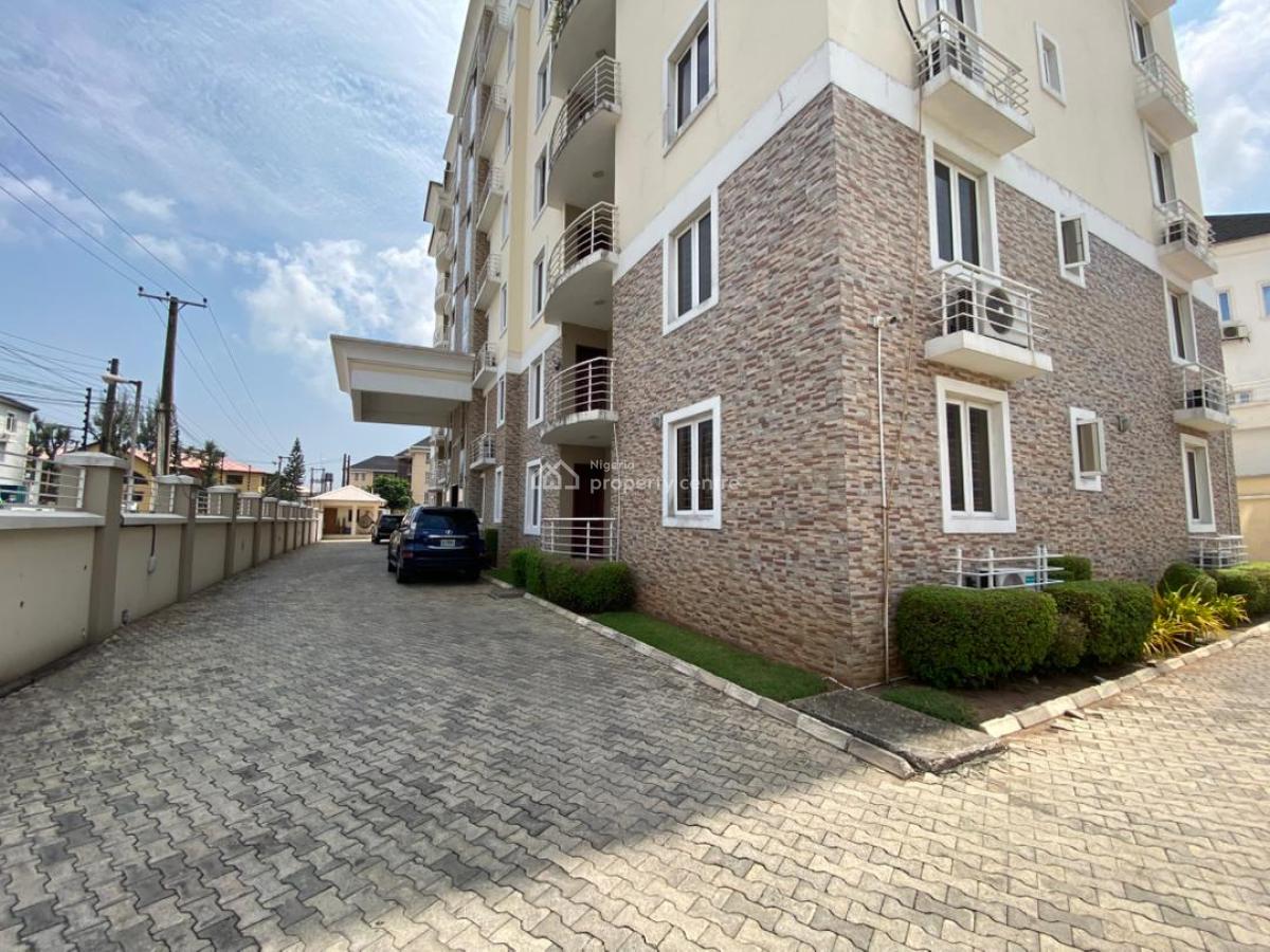 Specials 3bedroom Apartment with a Bq, Lekki Phase 1, Lekki, Lagos, Flat / Apartment for Rent