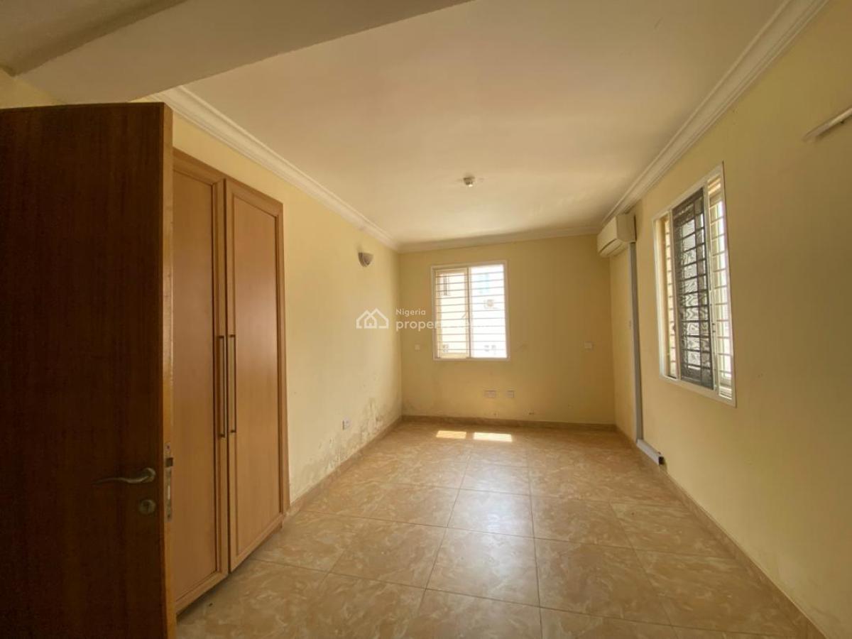 Specials 3bedroom Apartment with a Bq, Lekki Phase 1, Lekki, Lagos, Flat / Apartment for Rent