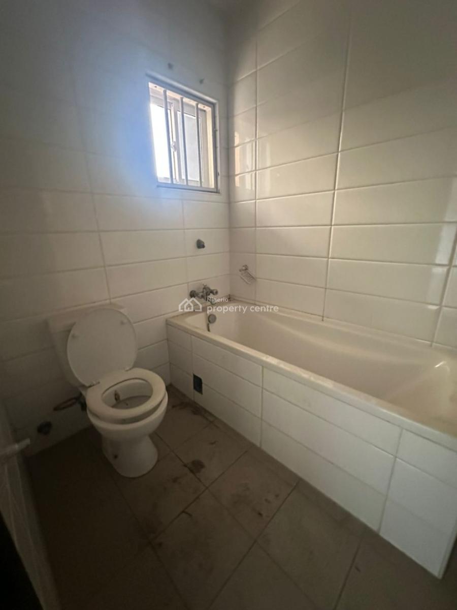 Five-bedroom Semi-detached Duplex with Bq(mixed-use), Off Admiralty, Lekki Phase 1, Lekki, Lagos, Semi-detached Duplex for Rent