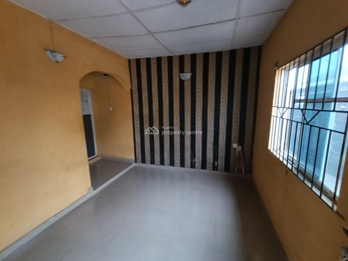 Renovated Room and Parlor Self Contain, Itele Ogun State Close to Ayobo Lagos, Ado-odo/ota, Ogun, Mini Flat (room and Parlour) for Rent