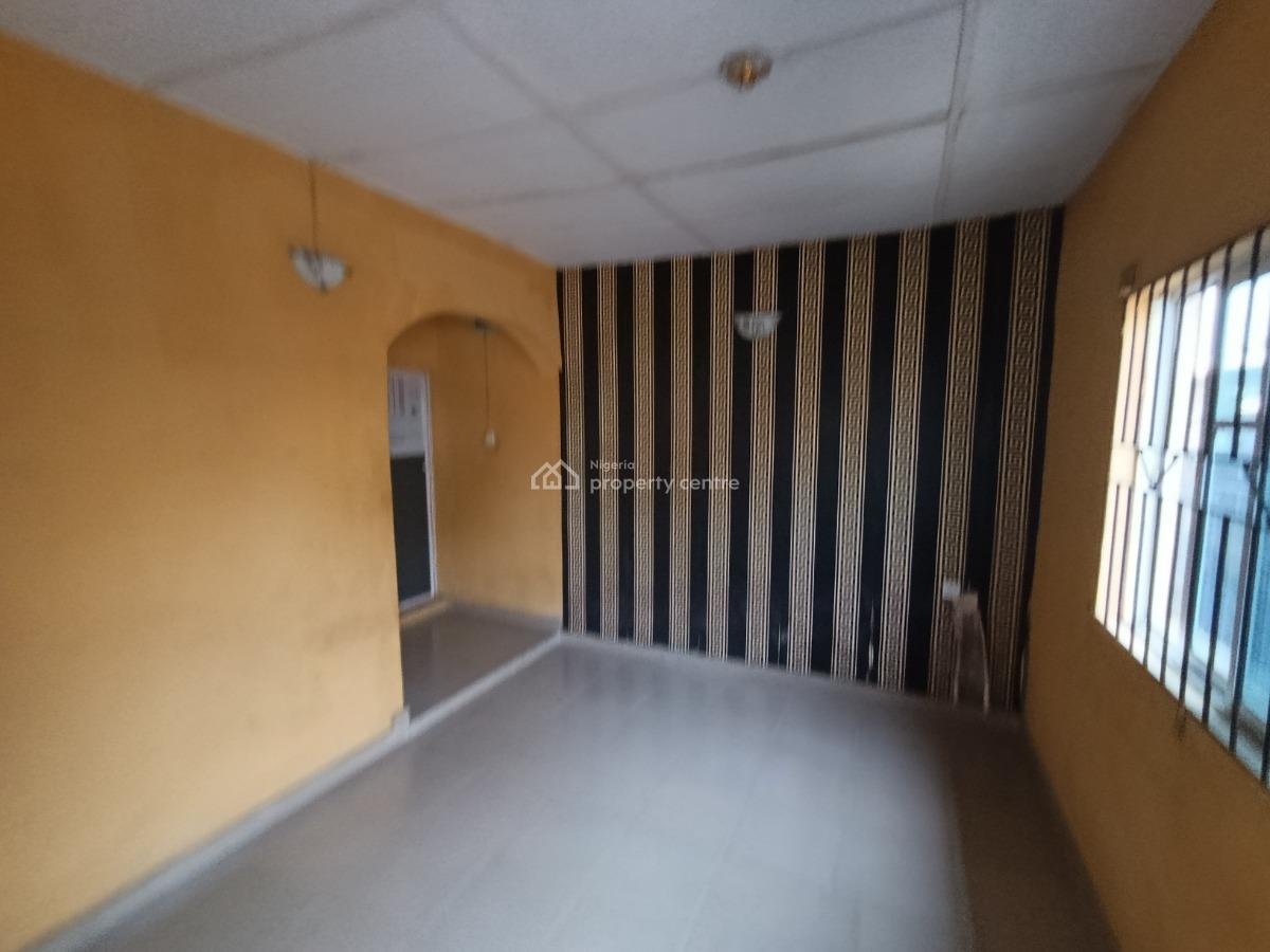 Renovated Room and Parlor Self Contain, Itele Ogun State Close to Ayobo Lagos, Ado-odo/ota, Ogun, Mini Flat (room and Parlour) for Rent