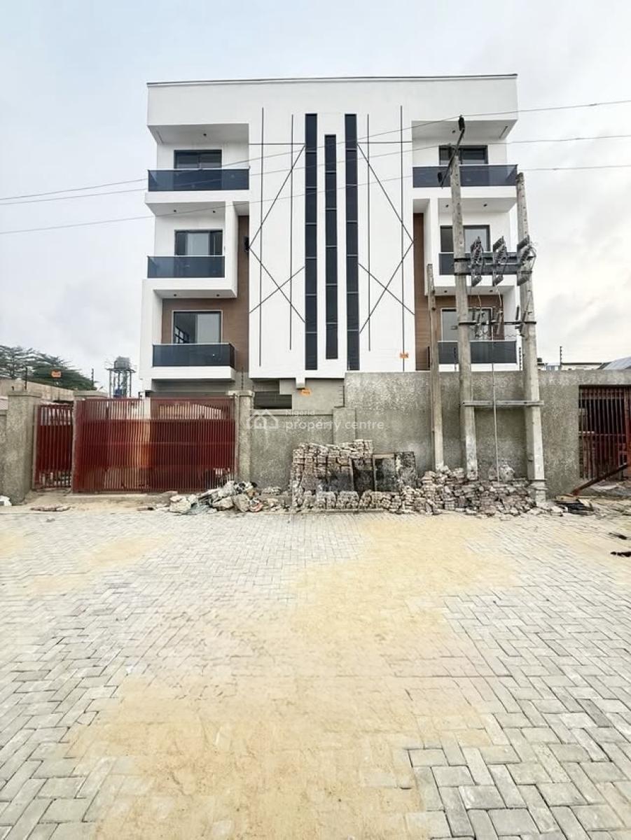 Spacious 2 Bedroom Apartment with Pool, New Road, Lekki, Lagos, Flat / Apartment for Rent