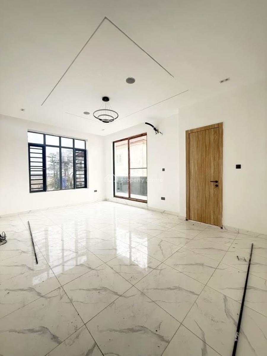 Spacious 2 Bedroom Apartment with Pool, New Road, Lekki, Lagos, Flat / Apartment for Rent