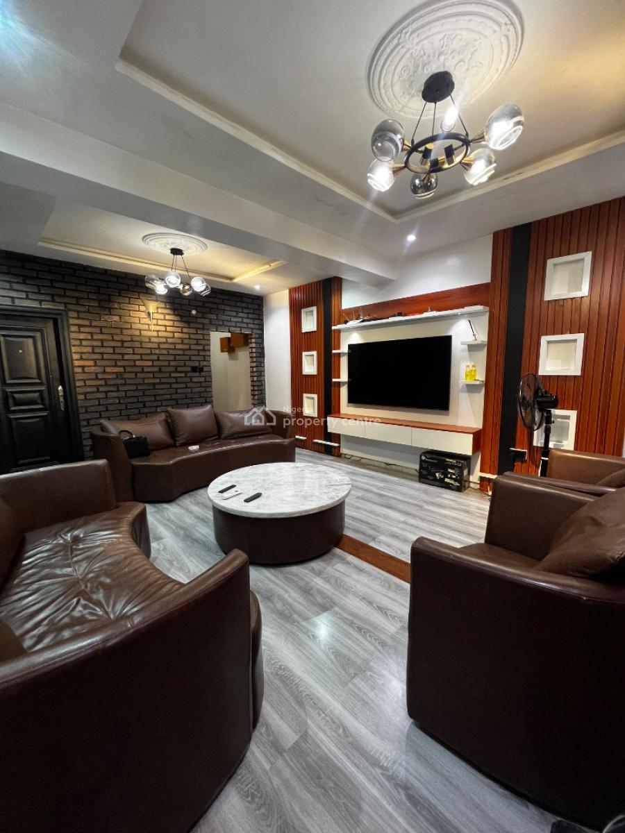 2 Bedroom Apartment, Off Ademola Adetokunbo, Wuse 2, Abuja, Flat / Apartment Short Let