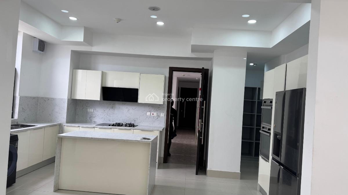 Brand New 3 Bedroom with Bq, Lekki Phase 1, Lekki, Lagos, Flat / Apartment for Rent
