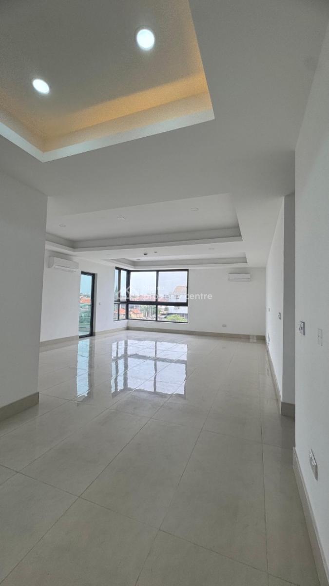 Brand New 3 Bedroom with Bq, Lekki Phase 1, Lekki, Lagos, Flat / Apartment for Rent