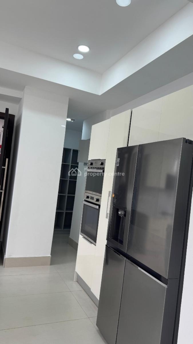 Brand New 3 Bedroom with Bq, Lekki Phase 1, Lekki, Lagos, Flat / Apartment for Rent