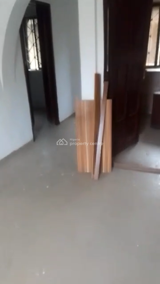 2brm Flat Alhaja Agbeke, Alhaji Agbeke Mainland Lagos, Ago Palace, Isolo, Lagos, Flat / Apartment for Rent