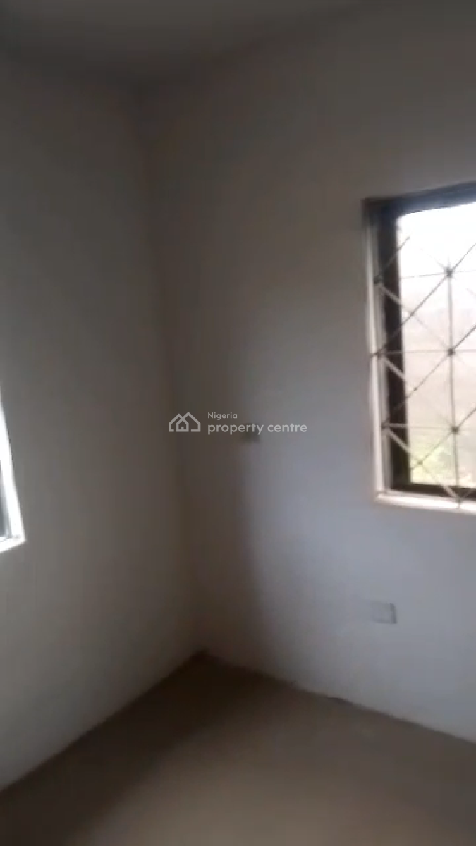 2brm Flat Alhaja Agbeke, Alhaji Agbeke Mainland Lagos, Ago Palace, Isolo, Lagos, Flat / Apartment for Rent