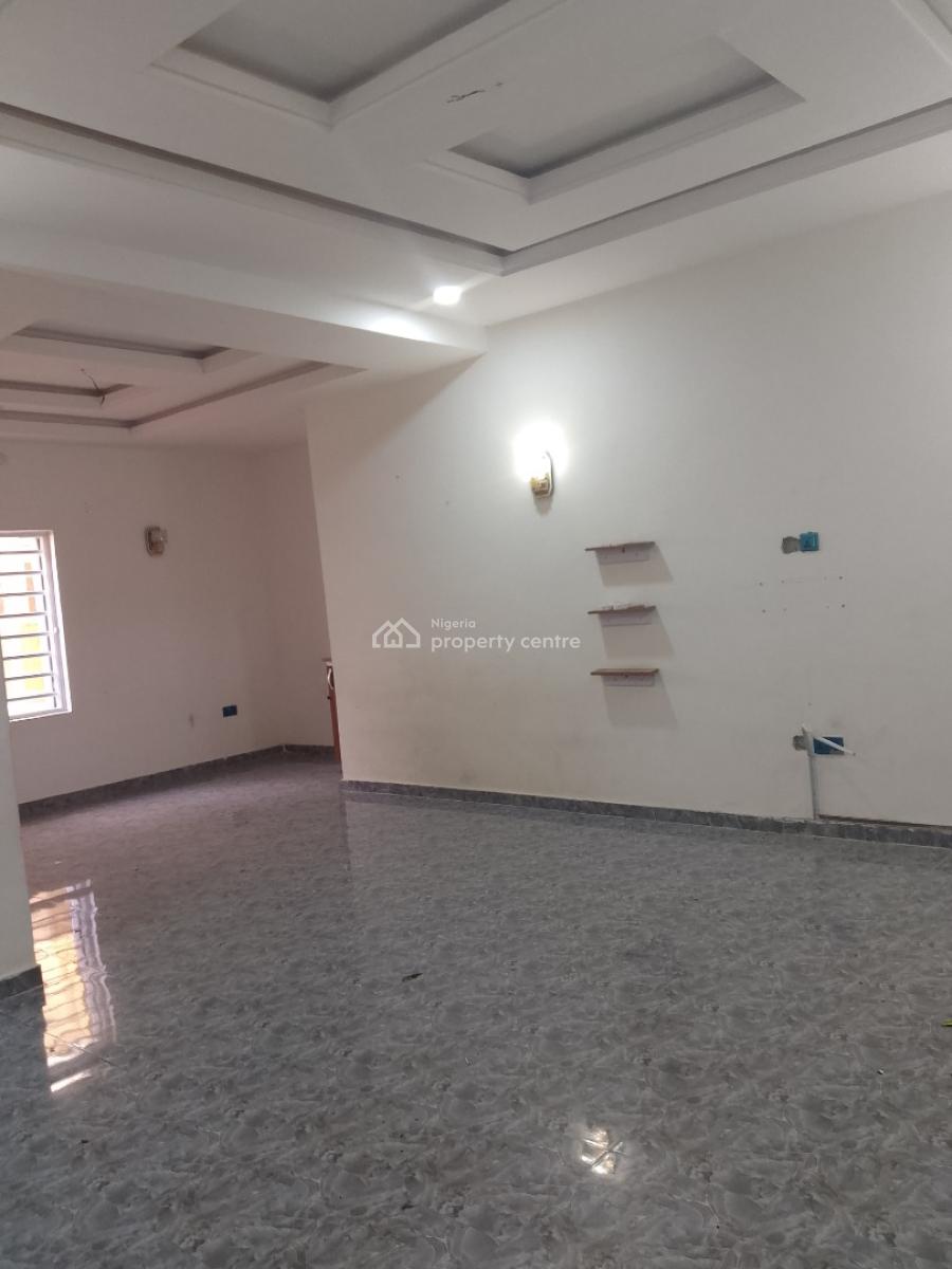 Very Spacious and Neat 2bedroom Flat Apartment, Ilaje Mobile Road, Ajah, Lagos, Flat / Apartment for Rent