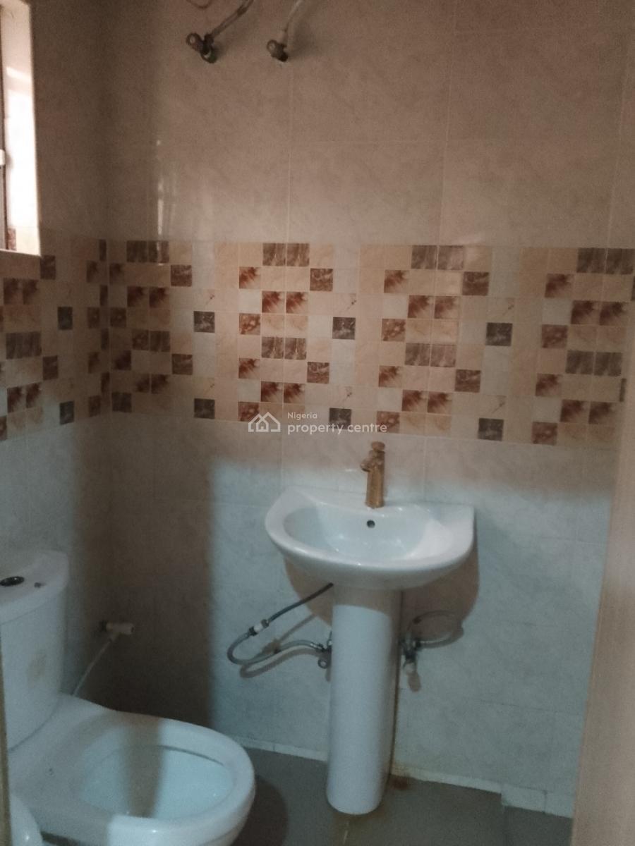 Very Spacious and Neat 2bedroom Flat Apartment, Ilaje Mobile Road, Ajah, Lagos, Flat / Apartment for Rent