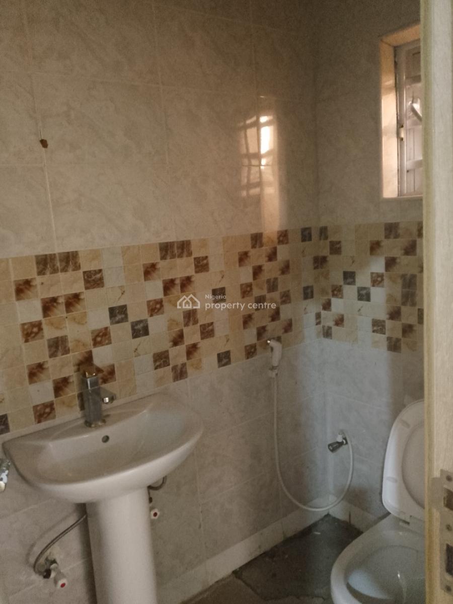 Very Spacious and Neat 2bedroom Flat Apartment, Ilaje Mobile Road, Ajah, Lagos, Flat / Apartment for Rent