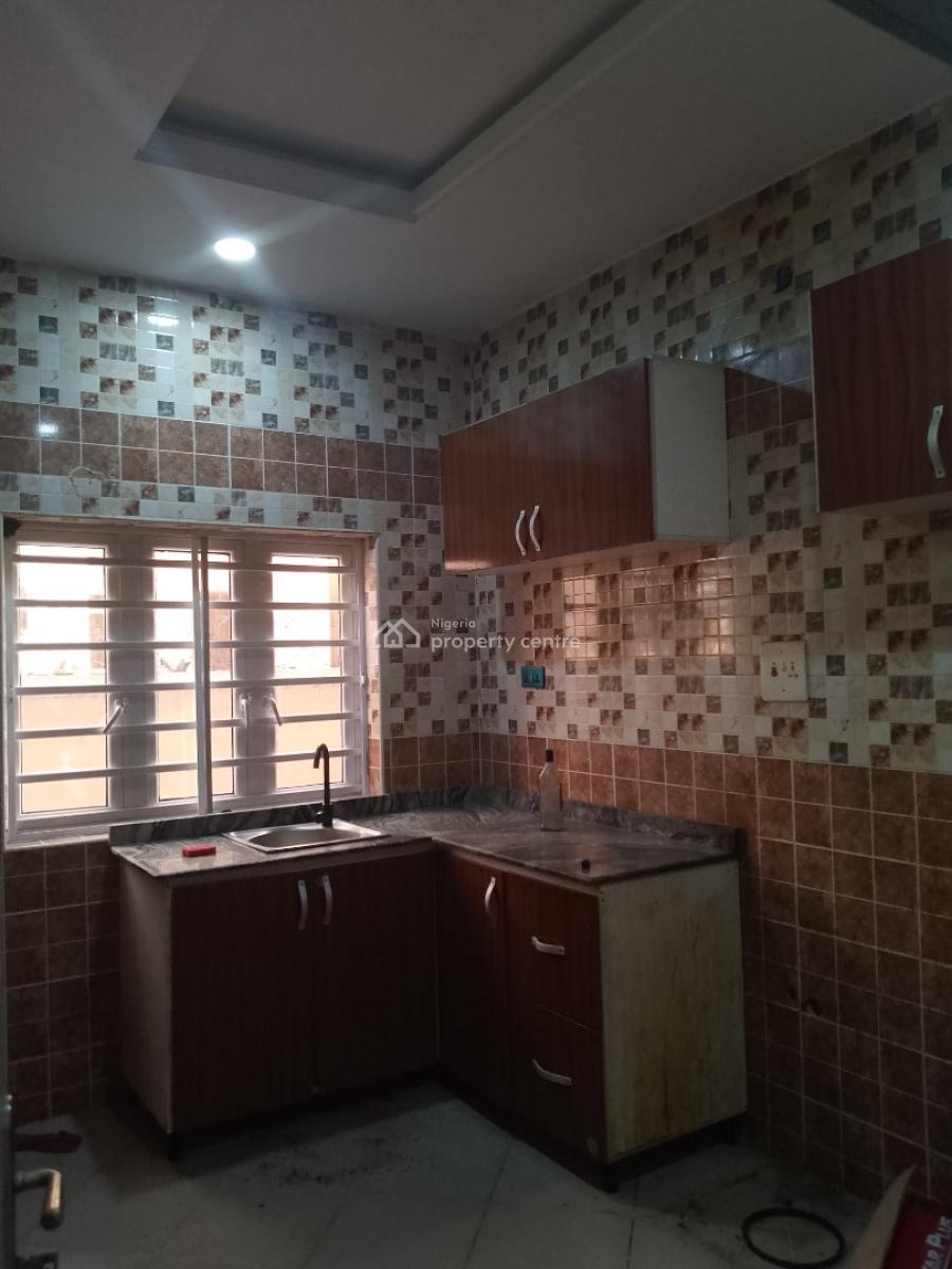 Very Spacious and Neat 2bedroom Flat Apartment, Ilaje Mobile Road, Ajah, Lagos, Flat / Apartment for Rent