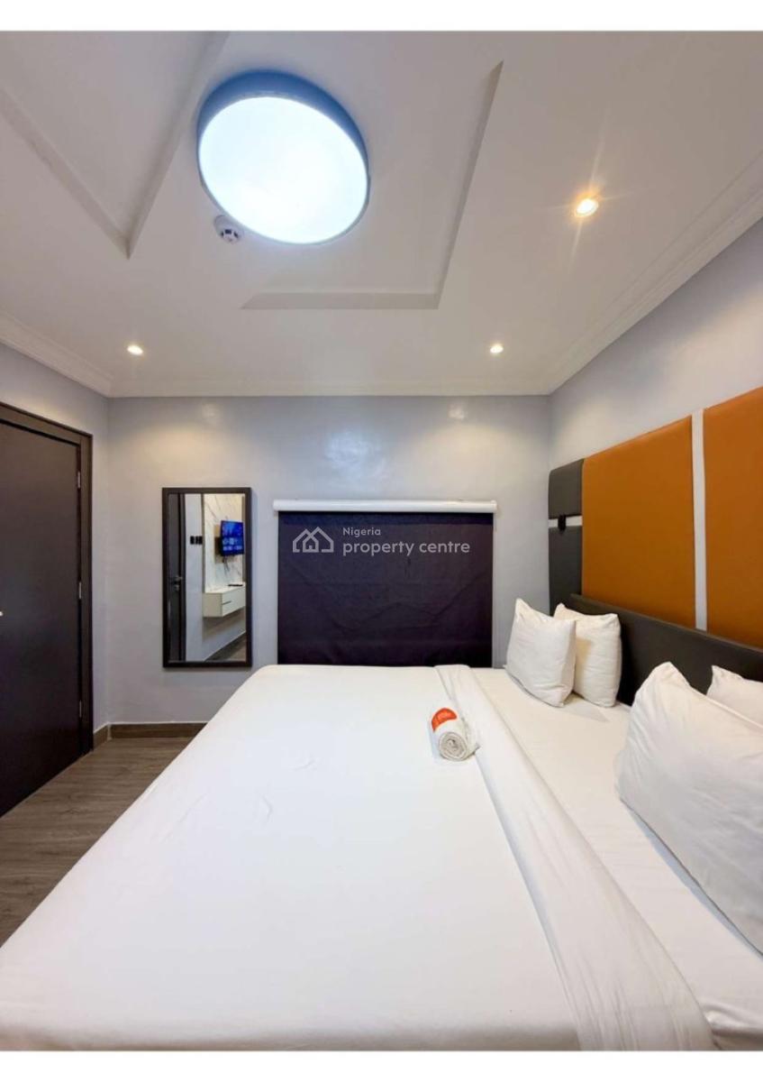 Luxury 1 Bedroom with Modern Features Avail From Today (swimming Pool), 1 Bedroom Apartment in Ikeja, Opebi Ikeja., Opebi, Ikeja, Lagos, Flat / Apartment Short Let