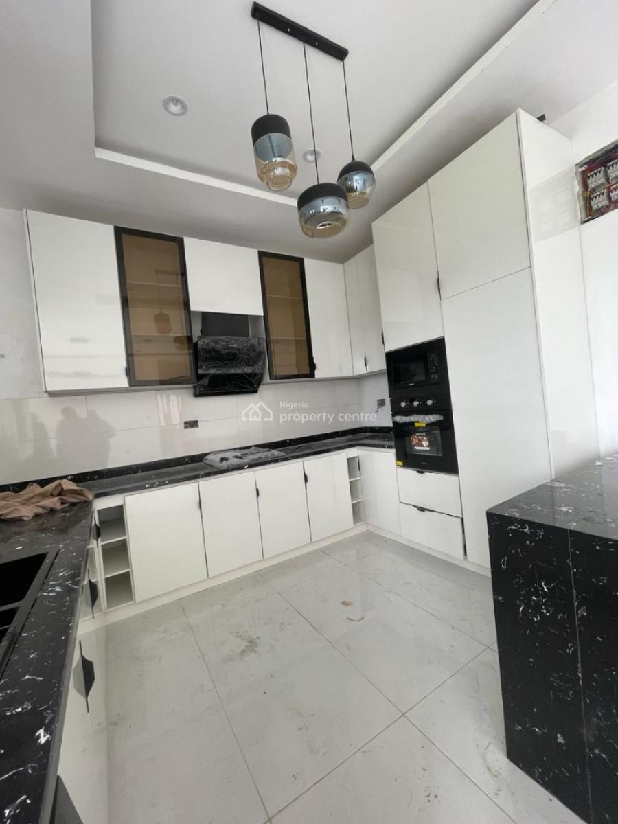 Spacious 2 Bedroom Flat with Excellent, Ikate Freedom Way, Lekki, Lagos, Flat / Apartment for Sale