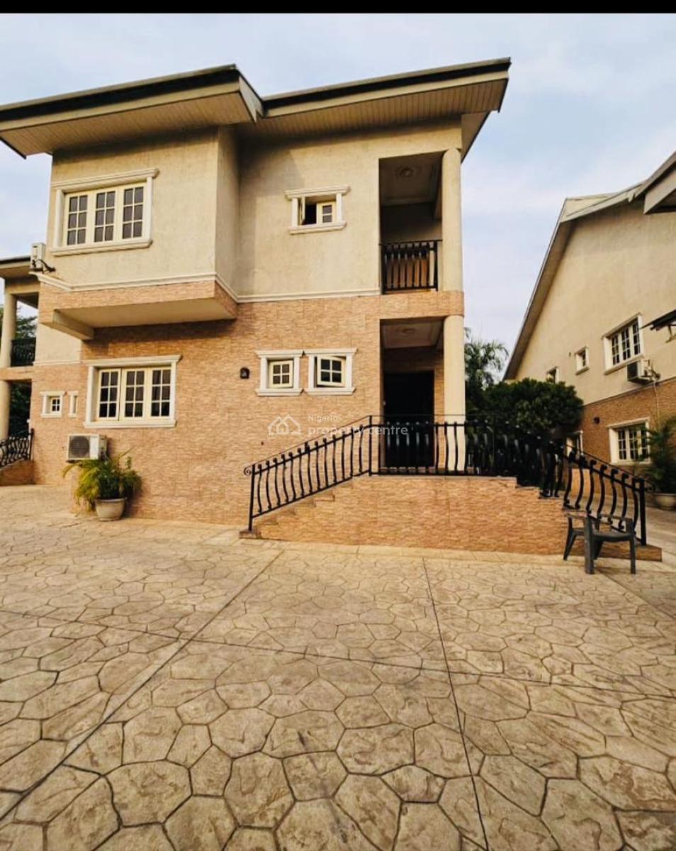 Well Finished 4 Bedroom Semi Detached Duplex + Bq, Wuse 2, Abuja, Semi-detached Duplex for Rent