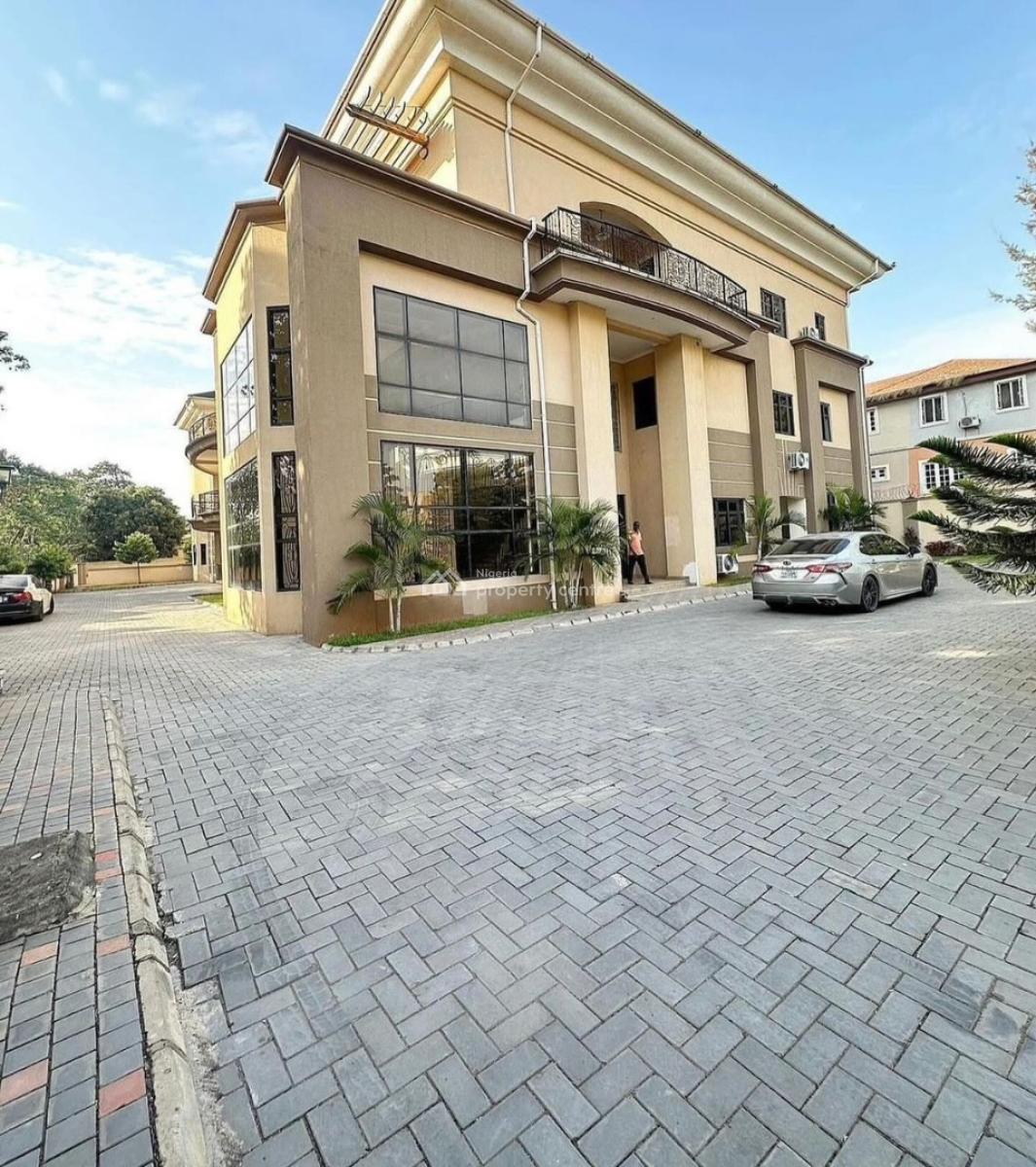 5 Bedroom Duplex with 4 Units of 3 Bedroom Duplex, Maitama District, Abuja, Detached Duplex for Sale