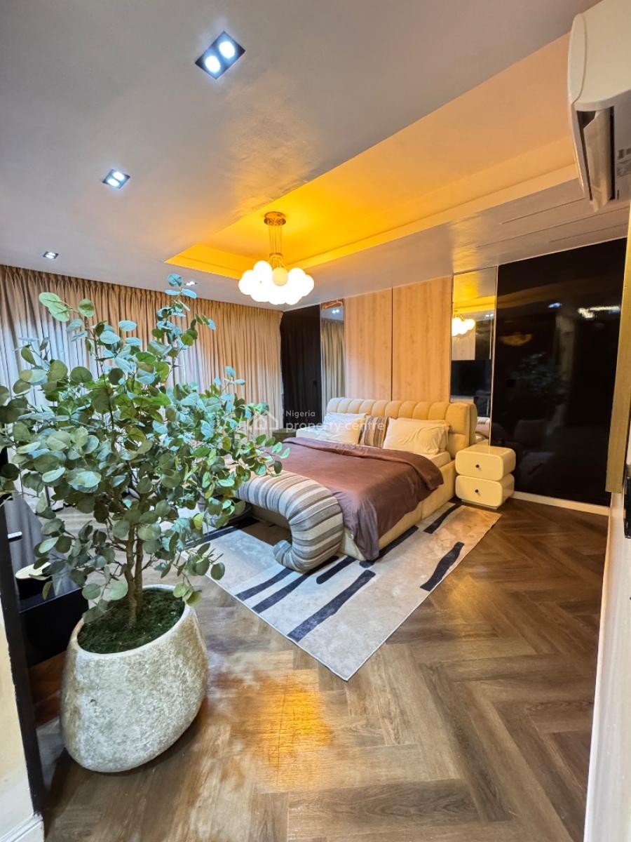 Beautiful Fully Furnished 3bedroom Apartment with Inverter, Pool &gym, Lekki Phase 1, Lekki, Lagos, Block of Flats for Sale