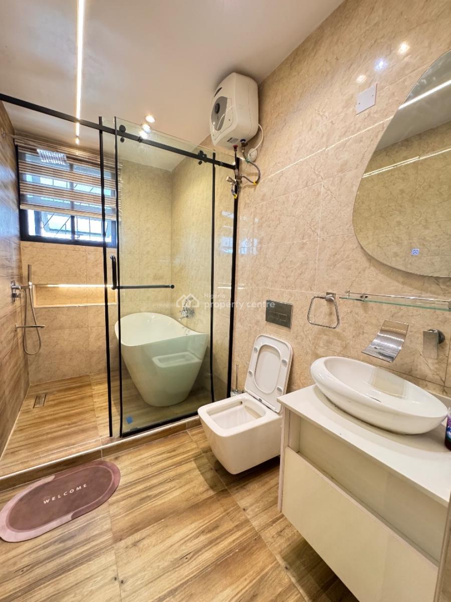 Beautiful Fully Furnished 3bedroom Apartment with Inverter, Pool &gym, Lekki Phase 1, Lekki, Lagos, Block of Flats for Sale