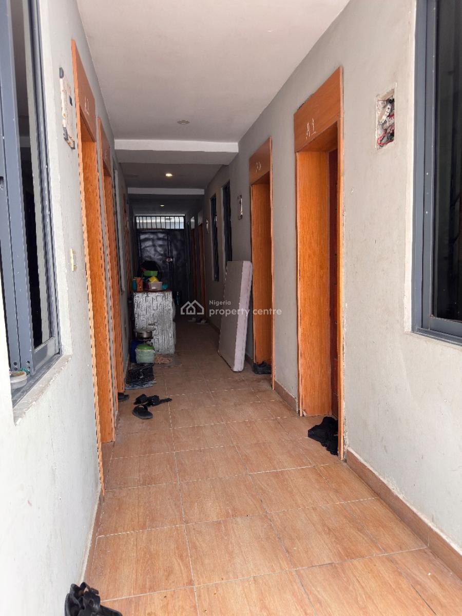 Beautiful Fully Furnished 3bedroom Apartment with Inverter, Pool &gym, Lekki Phase 1, Lekki, Lagos, Block of Flats for Sale