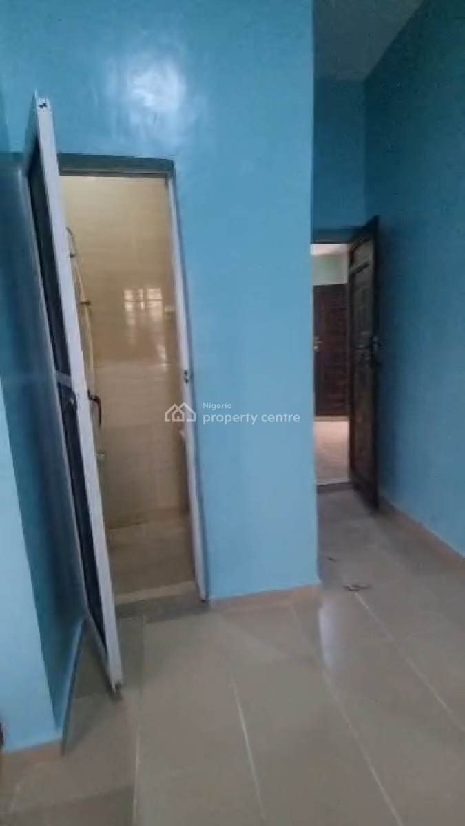 2brm Flat at Hosanna Mainland, Hossana Estate Mainland Lagos, Ago Palace, Isolo, Lagos, Flat / Apartment for Rent