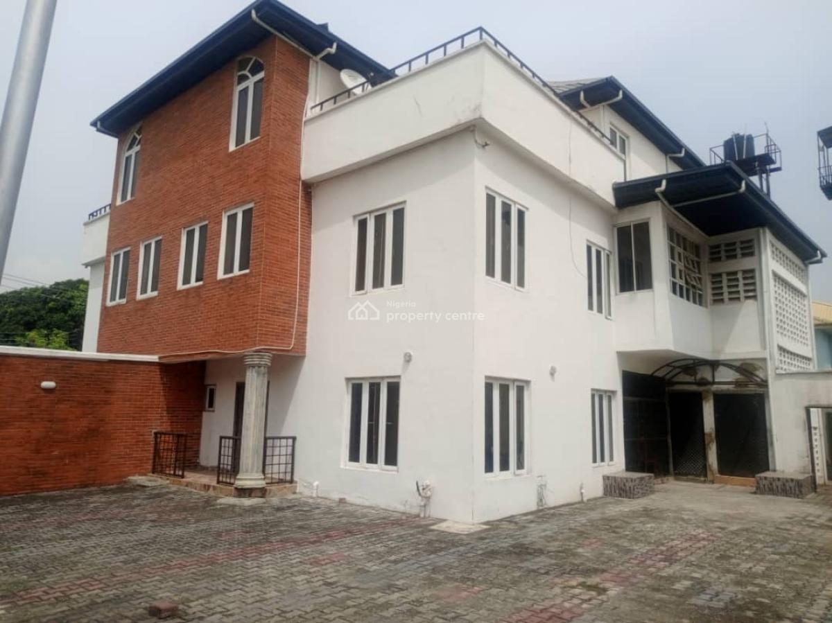 Luxury 3 Bedroom Flat with Bq, Lekki, Lekki Phase 1, Lekki, Lagos, Flat / Apartment for Rent