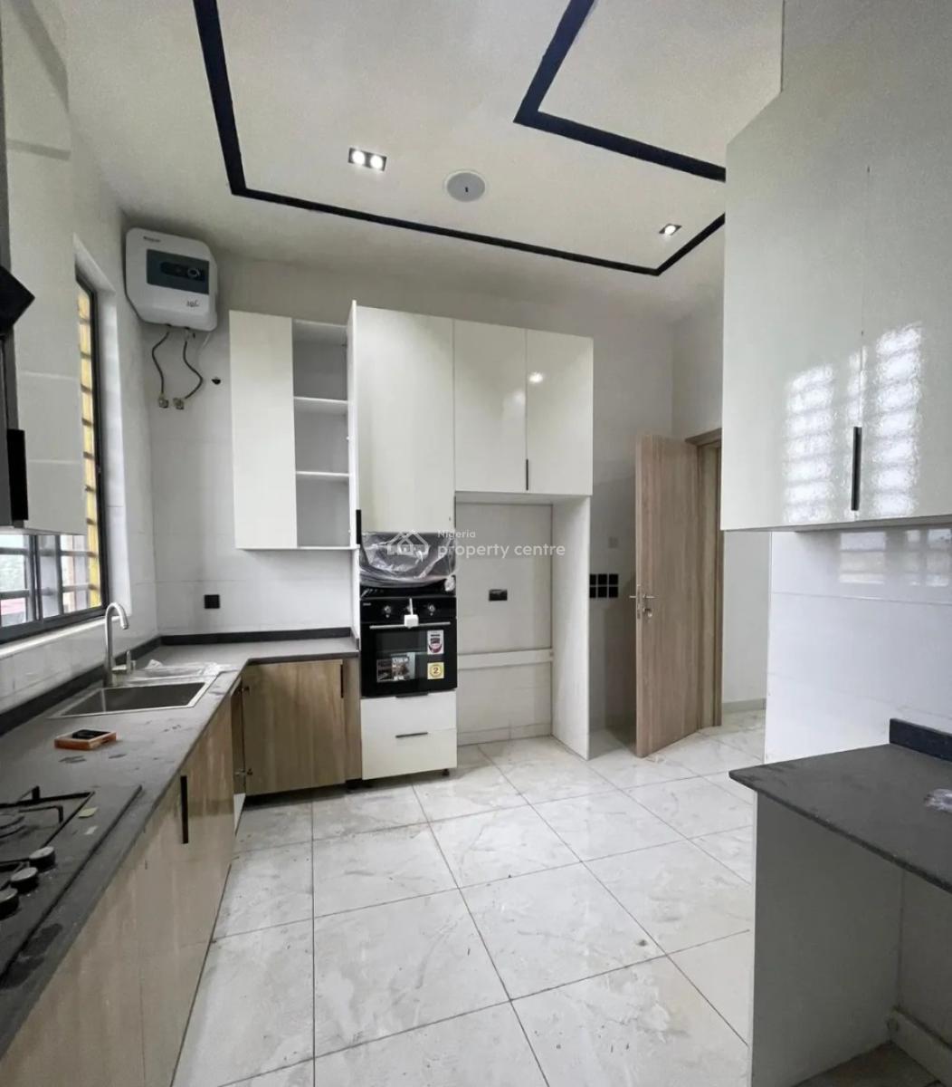 Brand New and Serviced with 24/7 Power Supply 3 Bedroom En-suite Flat, Ikate Elegushi, Lekki, Lagos, Flat / Apartment for Rent