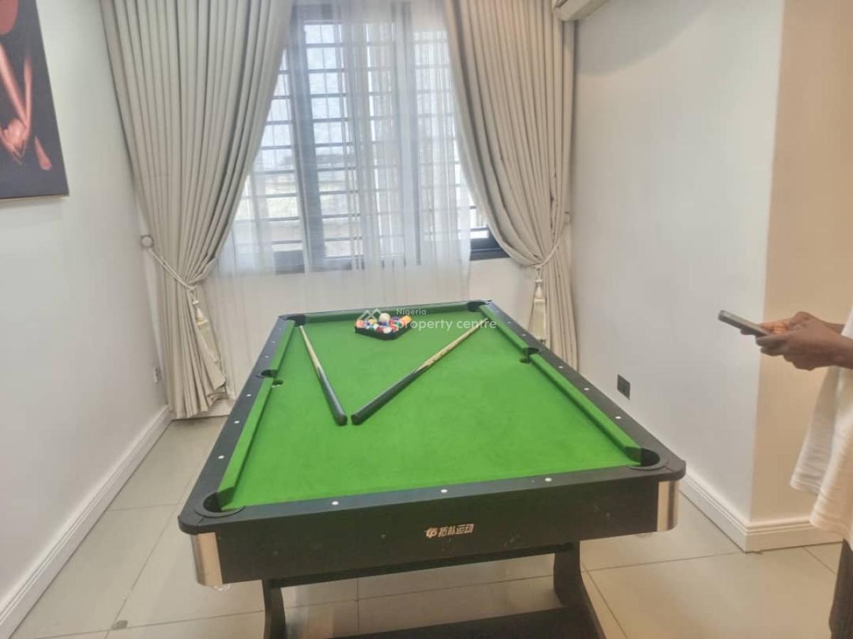 Luxury 3 Bedroom Flat with Bq, Lekki, Lekki Phase 1, Lekki, Lagos, Flat / Apartment for Rent
