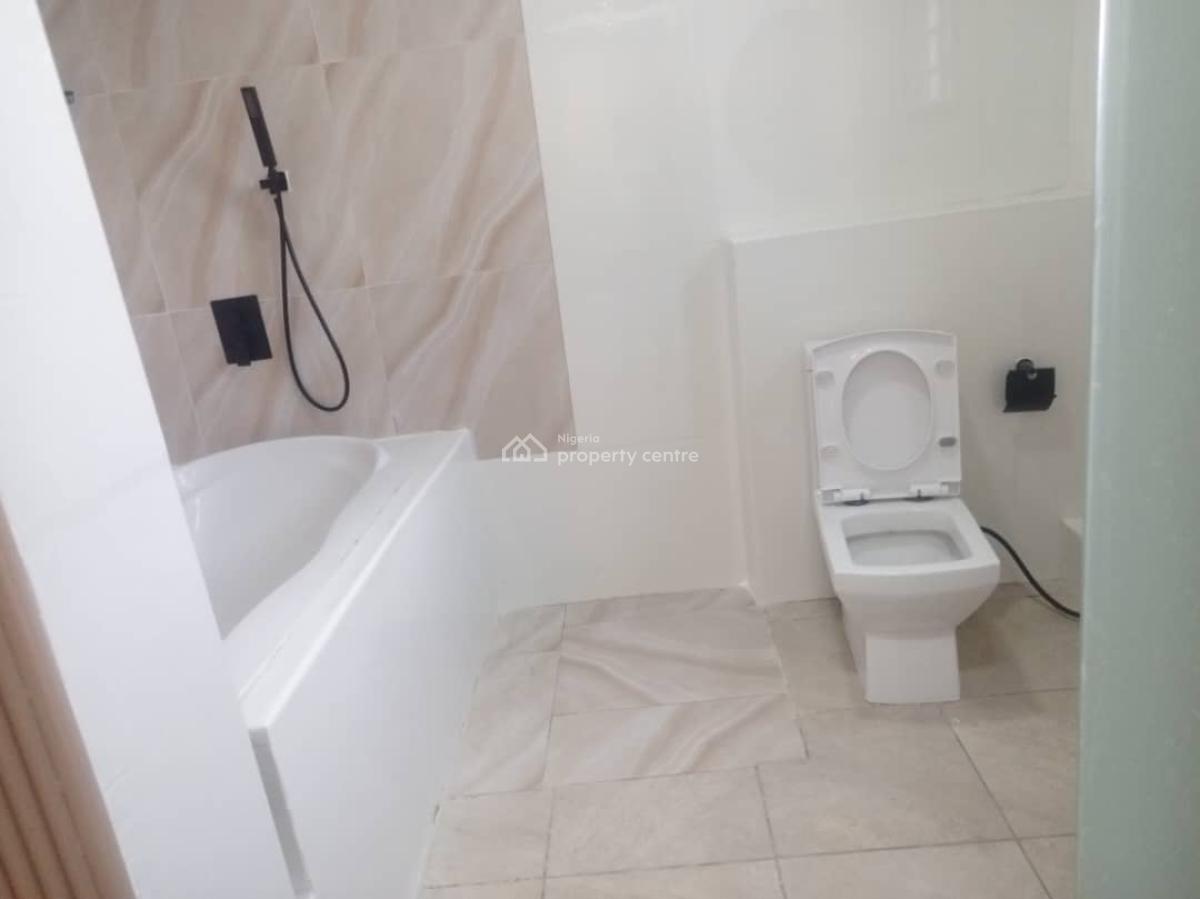 Luxury 3 Bedroom Flat with Bq, Lekki, Lekki Phase 1, Lekki, Lagos, Flat / Apartment for Rent