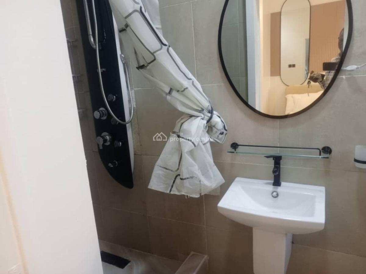 Luxury 3 Bedroom Flat with Bq, Lekki, Lekki Phase 1, Lekki, Lagos, Flat / Apartment for Rent