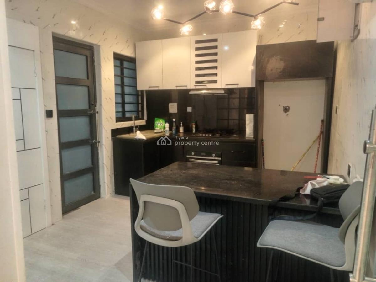 Luxury 3 Bedroom Flat with Bq, Lekki, Lekki Phase 1, Lekki, Lagos, Flat / Apartment for Rent