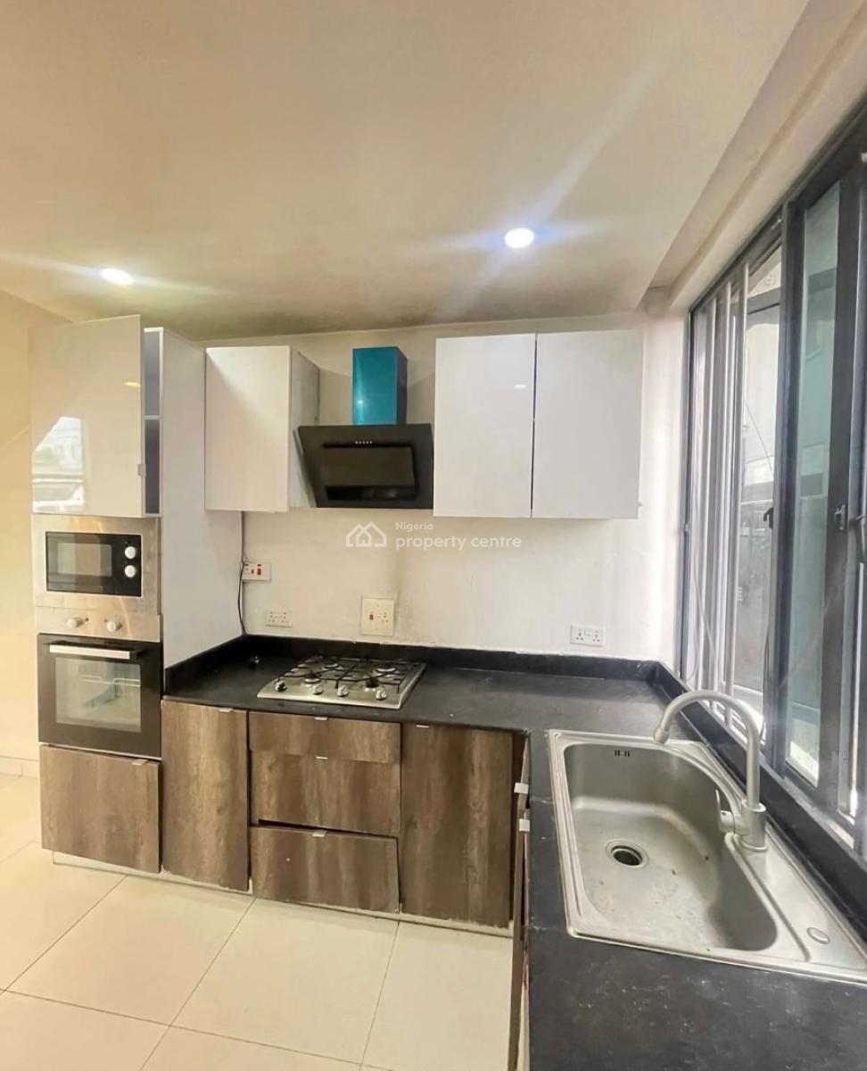 Well Built 2 Bedroom Maisonette, Fully Serviced 2 Bedroom Maisonette for Rent, Lekki Phase 1, Lekki, Lagos, House for Rent