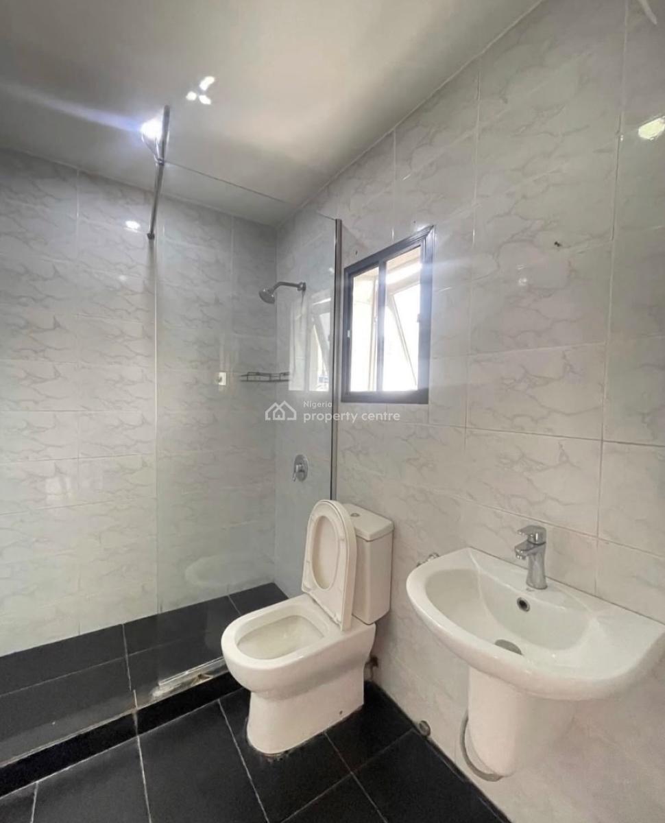 Well Built 2 Bedroom Maisonette, Fully Serviced 2 Bedroom Maisonette for Rent, Lekki Phase 1, Lekki, Lagos, House for Rent