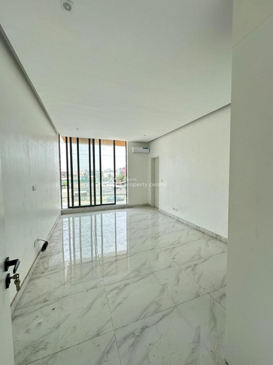 Outstanding 2 Bedroom Apartment with Elevator, Swimming Pool and Gym, Less Than 10 From Mountain of Fire, Lekki, Lekki Phase 1, Lekki, Lagos, Block of Flats for Sale