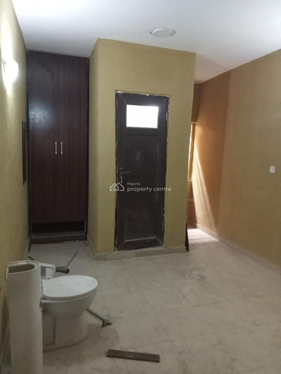 Newly Renovated 2 Bedroom Apartment, Adeniyi Jones, Ikeja, Lagos, Flat / Apartment for Rent